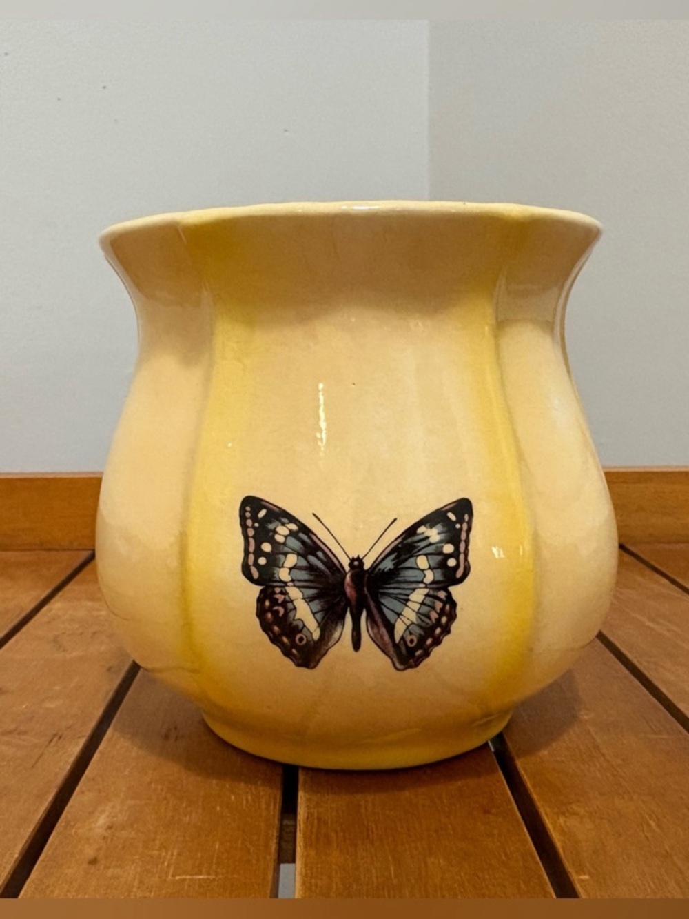 🌸3 For $30🌸Vintage Yellow Butterfly Ceramic Planter
